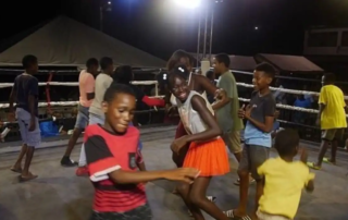 Gloves Over Guns: Το πρόγραμμα πυγμαχίας στη Τζαμάικα κατά της βίας.