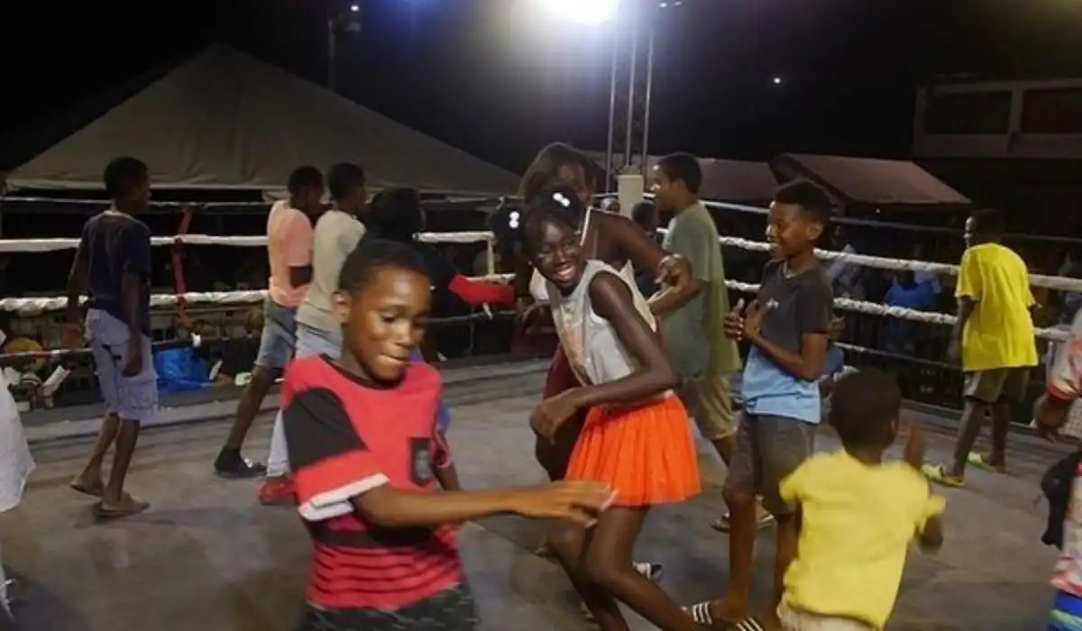 Gloves Over Guns: Το πρόγραμμα πυγμαχίας στη Τζαμάικα κατά της βίας.